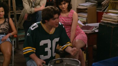 That_90S_Show_S01E01_That_90S_Pilot_720p_10Bit_English_Esubs_MoviesMod_Net_0108.jpg