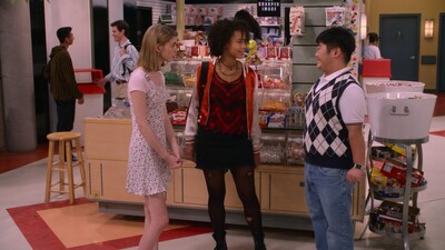 That_90S_Show_S01E03_Lip_Smackers_720p_10Bit_English_Esubs_MoviesMod_Net_0129.jpg