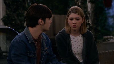 That_90S_Show_S01E03_Lip_Smackers_720p_10Bit_English_Esubs_MoviesMod_Net_0187.jpg