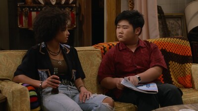 That_90S_Show_S01E04_Rave_720p_10Bit_English_Esubs_MoviesMod_Net_0023.jpg