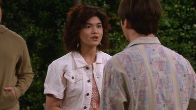 That_90S_Show_S01E04_Rave_720p_10Bit_English_Esubs_MoviesMod_Net_0102.jpg