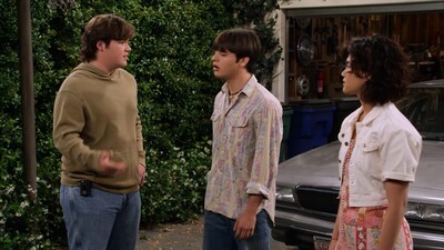 That_90S_Show_S01E04_Rave_720p_10Bit_English_Esubs_MoviesMod_Net_0142.jpg