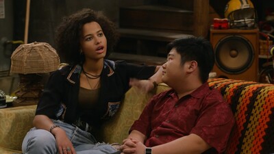 That_90S_Show_S01E04_Rave_720p_10Bit_English_Esubs_MoviesMod_Net_0160.jpg