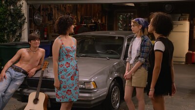 That_90S_Show_S01E04_Rave_720p_10Bit_English_Esubs_MoviesMod_Net_0216.jpg