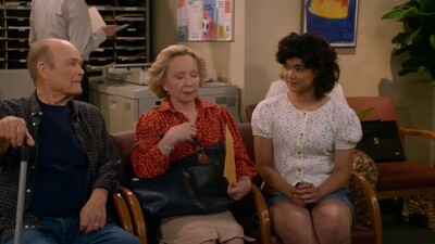 That_90S_Show_S01E09_Dirty_Double_Booker_720p_10Bit_English_Esubs_MoviesMod_Net_0156.jpg