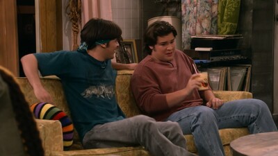 That_90S_Show_S01E09_Dirty_Double_Booker_720p_10Bit_English_Esubs_MoviesMod_Net_0180.jpg