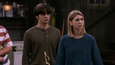 That_90S_Show_S01E10_Kids_In_America_720p_10Bit_English_Esubs_MoviesMod_Net_0068.jpg