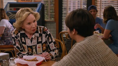 That_90S_Show_S01E10_Kids_In_America_720p_10Bit_English_Esubs_MoviesMod_Net_0129.jpg