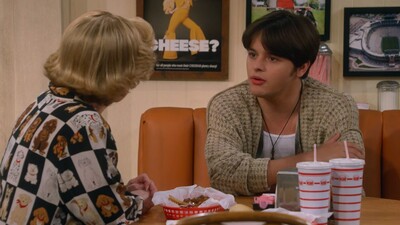 That_90S_Show_S01E10_Kids_In_America_720p_10Bit_English_Esubs_MoviesMod_Net_0132.jpg