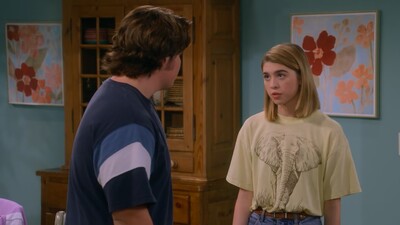 That_90S_Show_S01E10_Kids_In_America_720p_10Bit_English_Esubs_MoviesMod_Net_0141.jpg