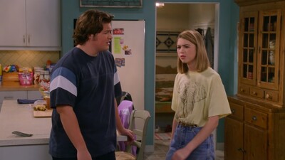 That_90S_Show_S01E10_Kids_In_America_720p_10Bit_English_Esubs_MoviesMod_Net_0147.jpg