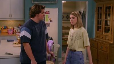 That_90S_Show_S01E10_Kids_In_America_720p_10Bit_English_Esubs_MoviesMod_Net_0148.jpg