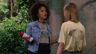 That_90S_Show_S01E10_Kids_In_America_720p_10Bit_English_Esubs_MoviesMod_Net_0172.jpg